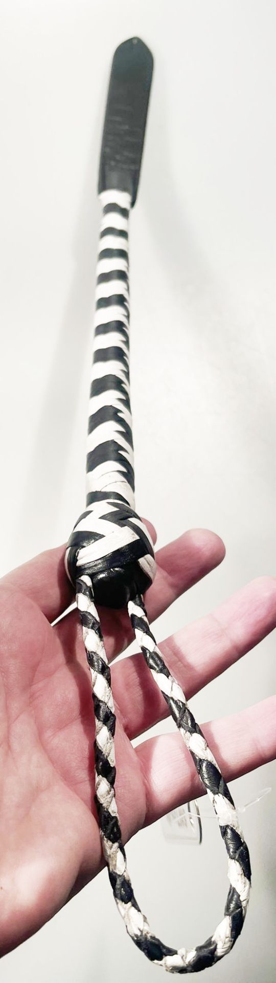 Kurzer Kantschu - Hochwertige Lederpeitsche mit Klatsche